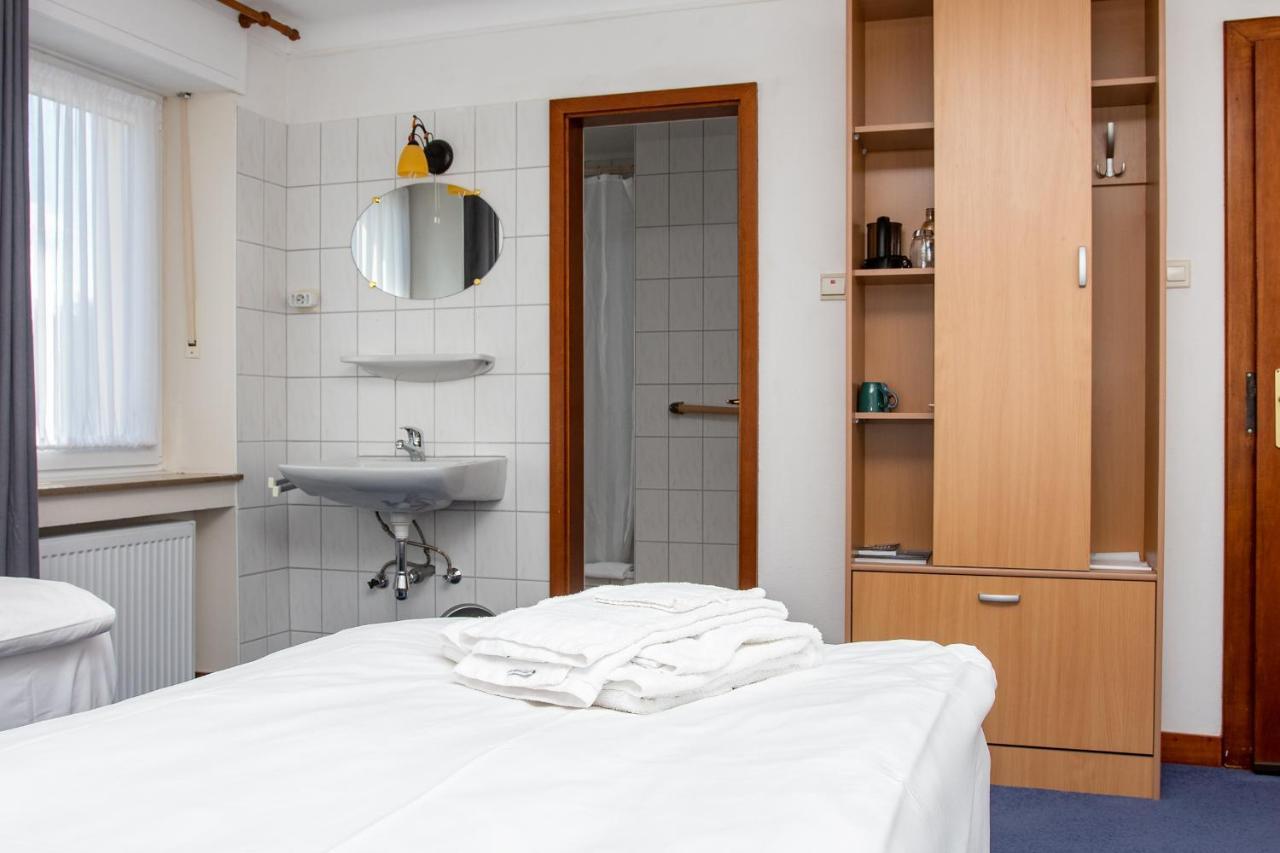 Hotel Huberty Kautenbach Екстериор снимка